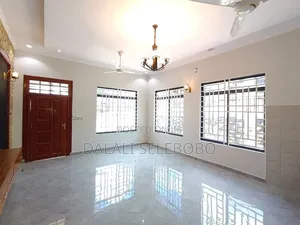 2bdrm Apartment in Kimara Stop Over for rent