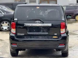 Toyota Corolla Rumion 2008 Black