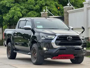 Toyota Hilux Revo Double Cab Deisel 2.4 RWD 2021 Black