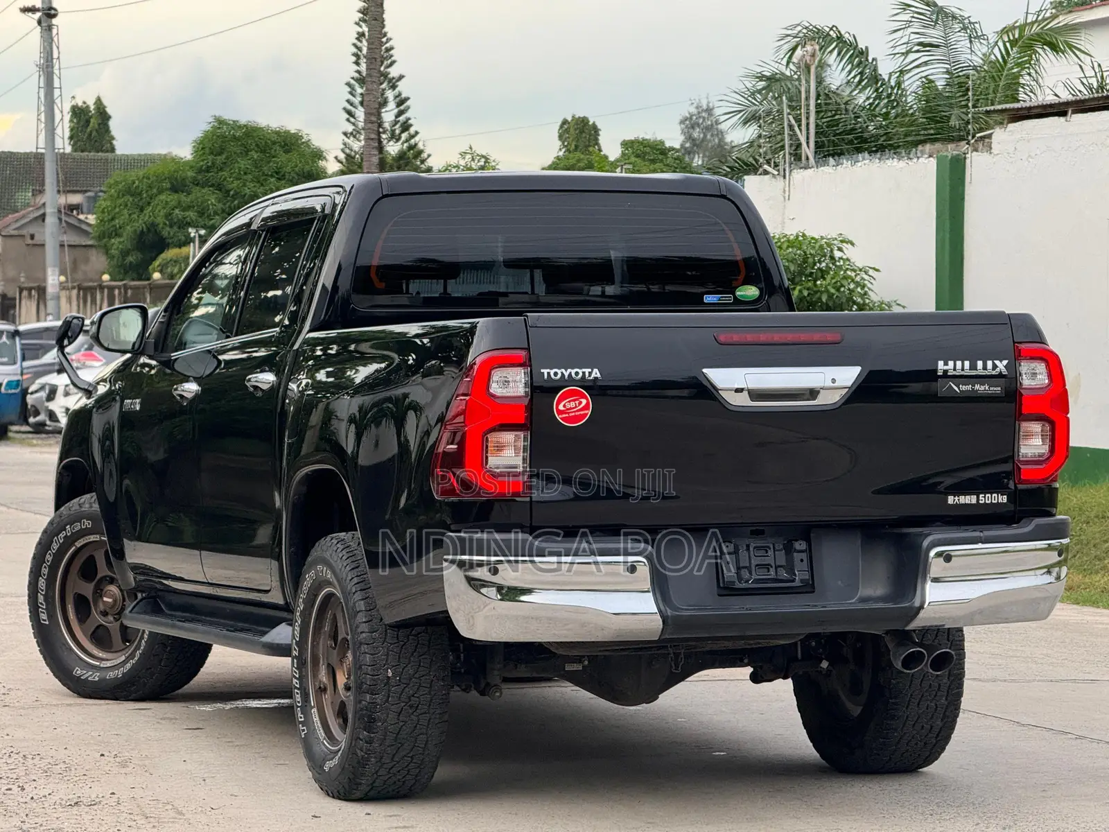 Toyota Hilux Revo Double Cab Deisel 2.4 RWD 2021 Black