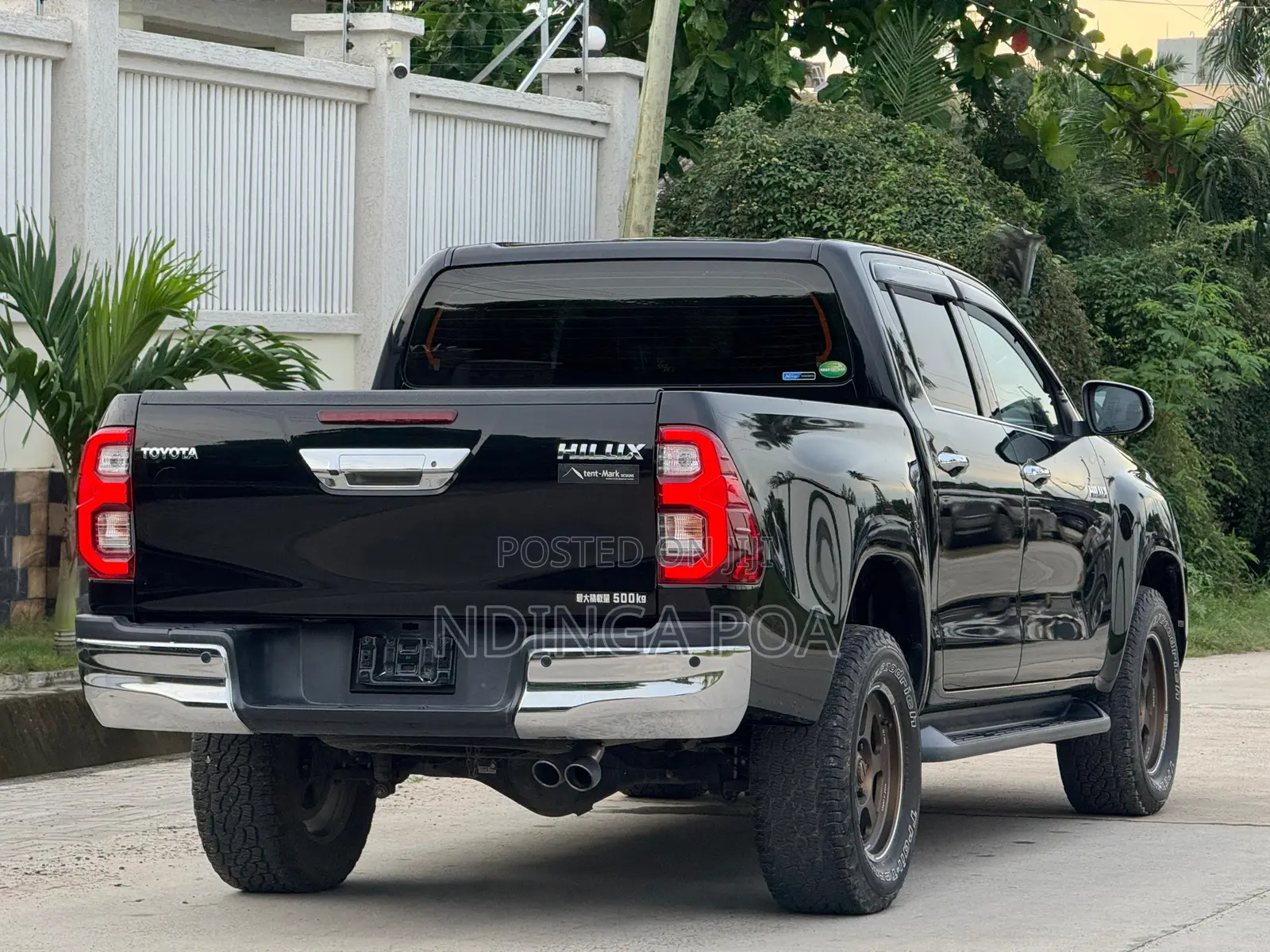 Toyota Hilux Revo Double Cab Deisel 2.4 RWD 2021 Black