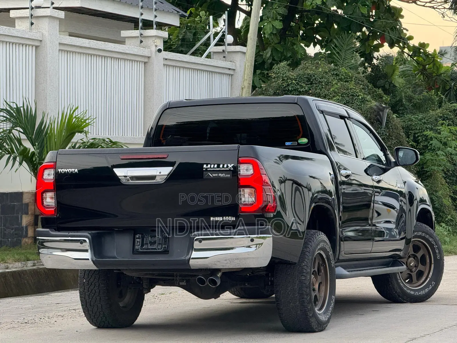 Toyota Hilux Revo Double Cab Deisel 2.4 RWD 2021 Black