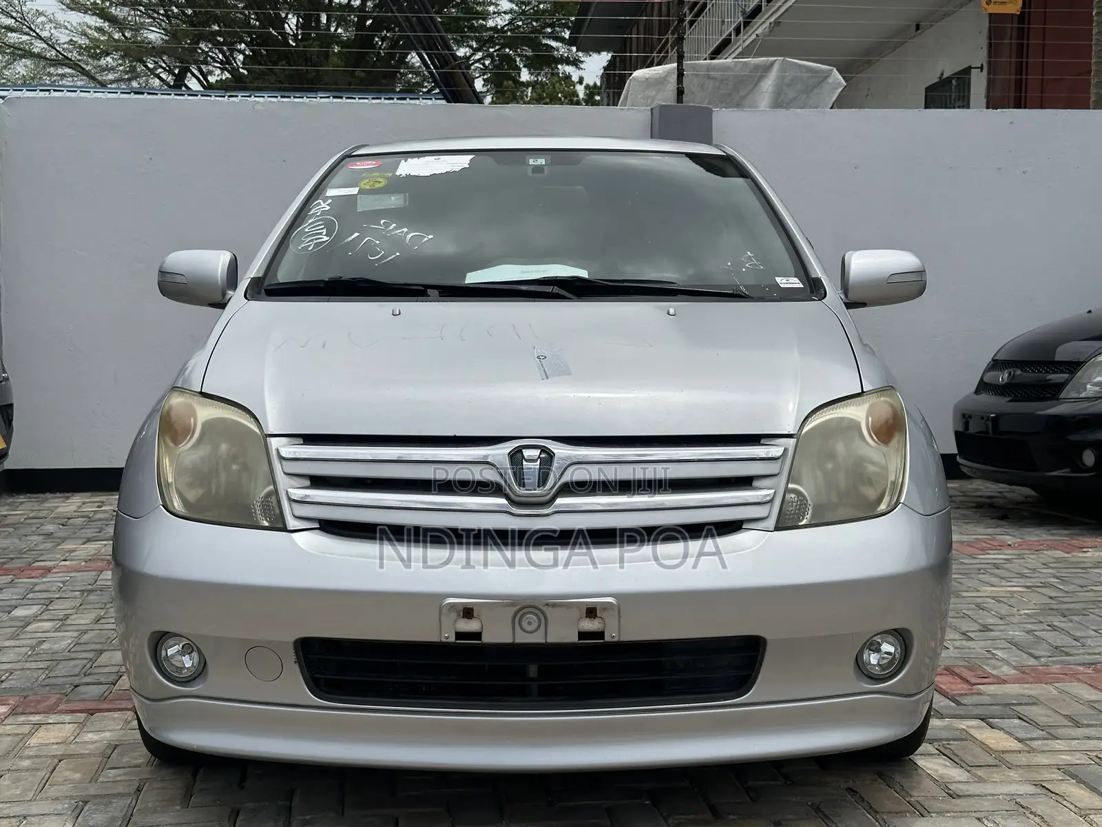 Toyota IST 2004 Silver