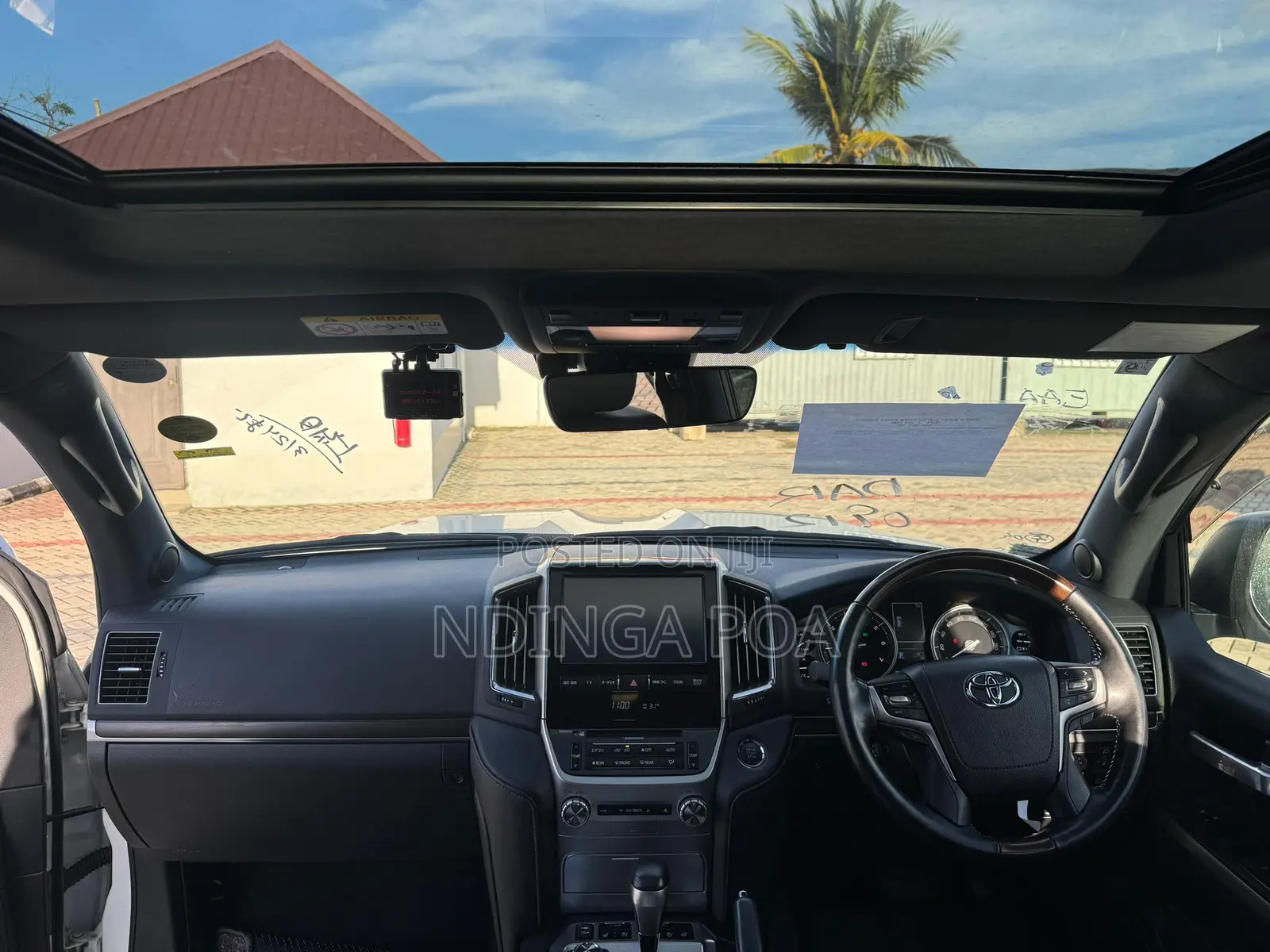 Toyota Land Cruiser 4.6 V8 ZX 2018 White