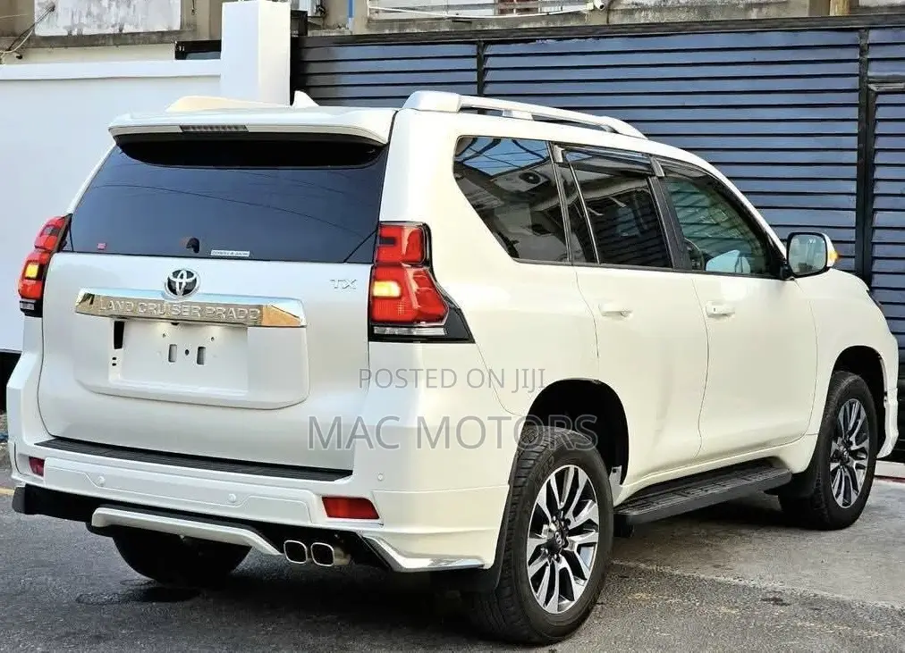 Toyota Land Cruiser Prado 2022 White