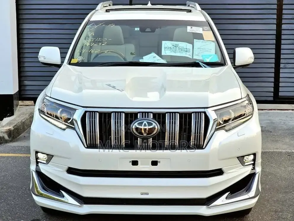 Toyota Land Cruiser Prado 2022 White