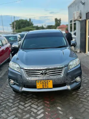 Toyota Vanguard 2011 Gray
