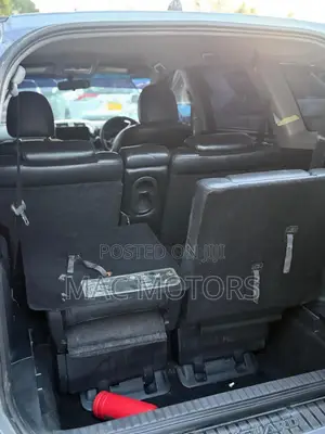 Toyota Vanguard 2011 Gray