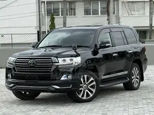 Toyota Land Cruiser 4.6 V8 ZX 2016 Black