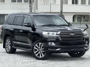 Toyota Land Cruiser 4.6 V8 ZX 2016 Black