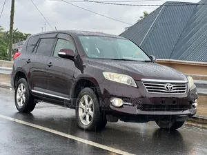 Photo - Toyota Vanguard 2012 Brown