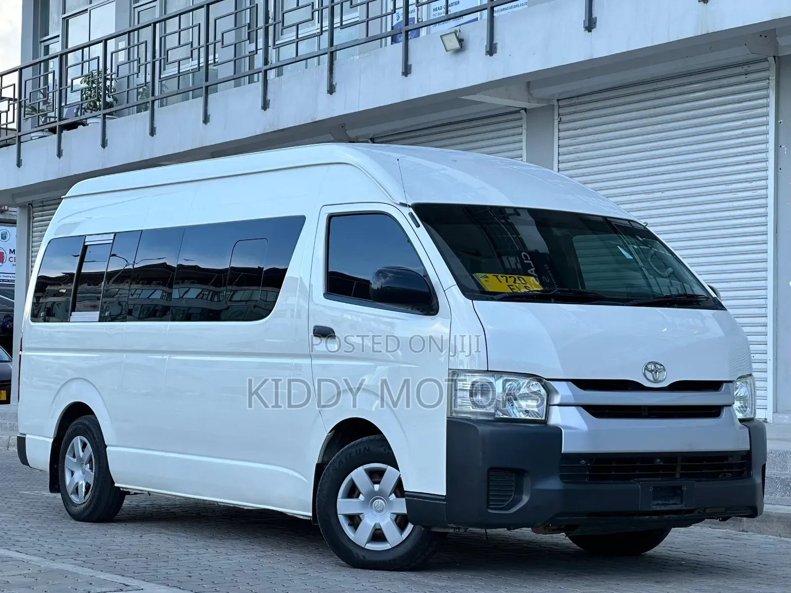 Toyota HiAce 2015 White