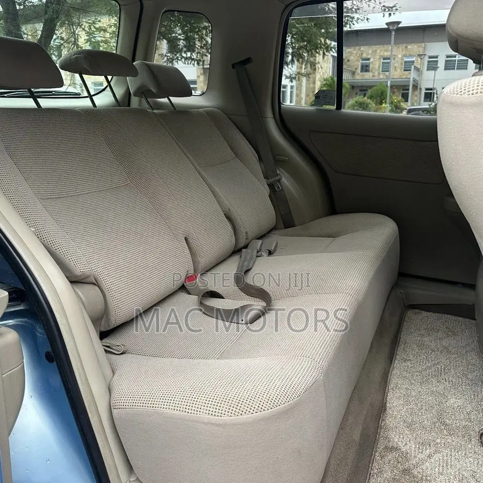 Toyota Raum 1.5 AWD 2004 Blue