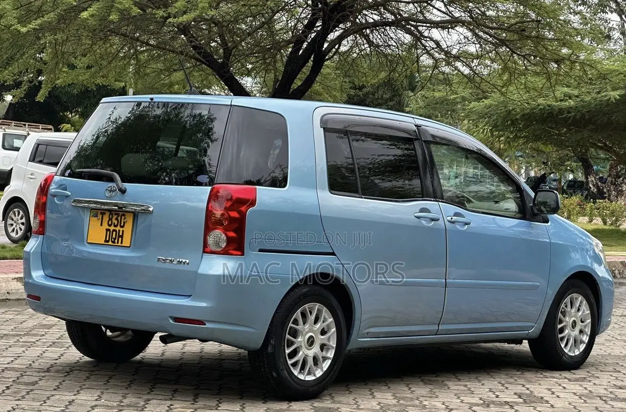 Toyota Raum 1.5 AWD 2004 Blue