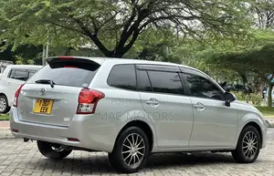 Toyota Corolla Fielder 1.5 Petrol FWD 2014 Silver