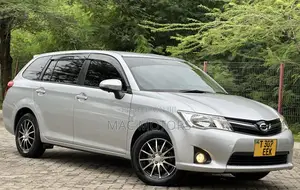 Toyota Corolla Fielder 1.5 Petrol FWD 2014 Silver