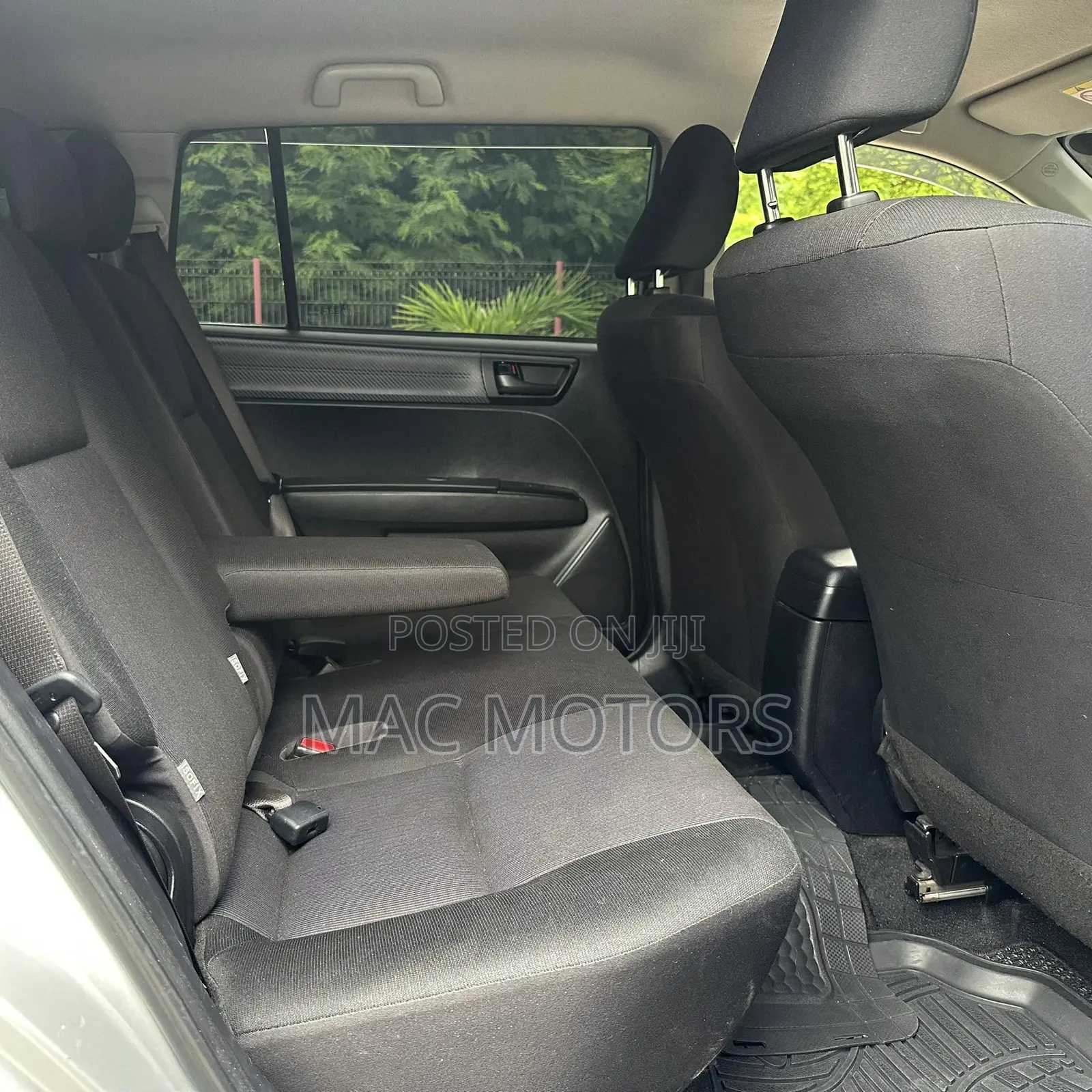 Toyota Corolla Fielder 1.5 Petrol FWD 2014 Silver