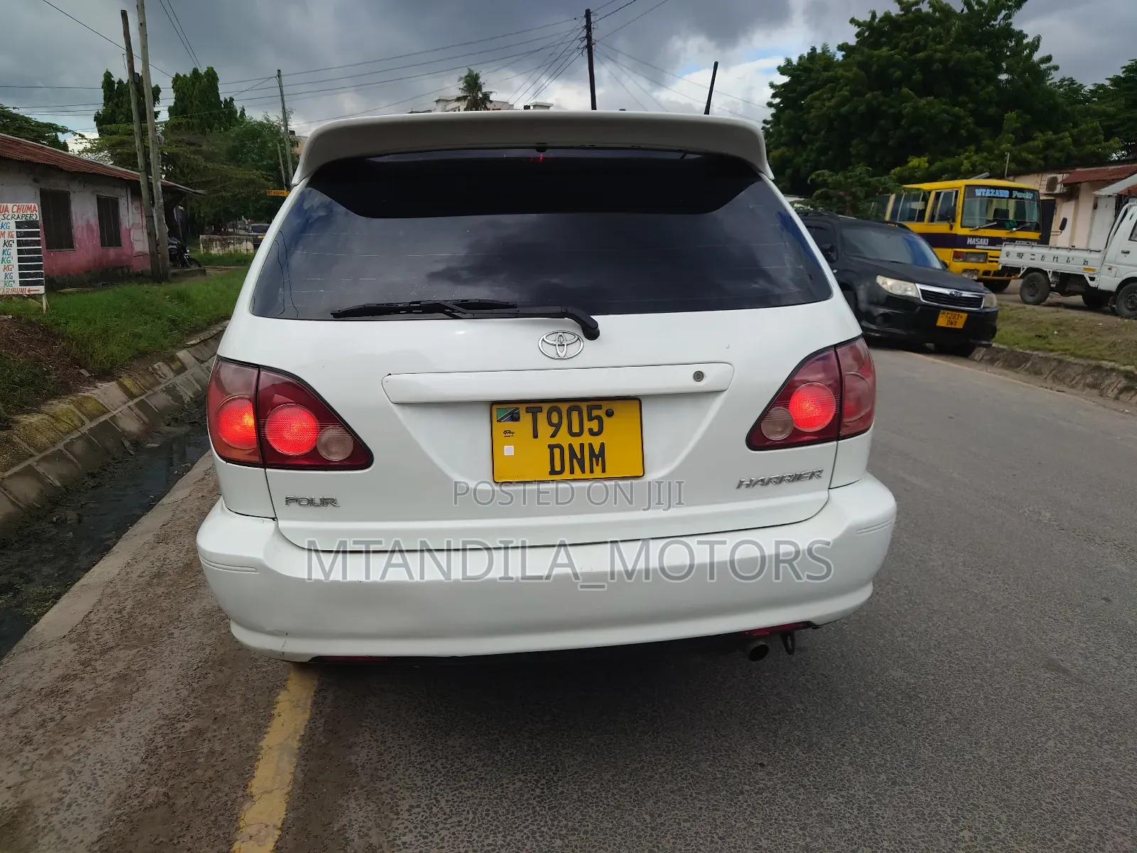 Toyota Harrier 2.4 2005 White