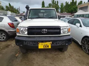 Toyota Land Cruiser Prado 2024 White