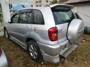 Toyota RAV4 1.8 2005 Silver