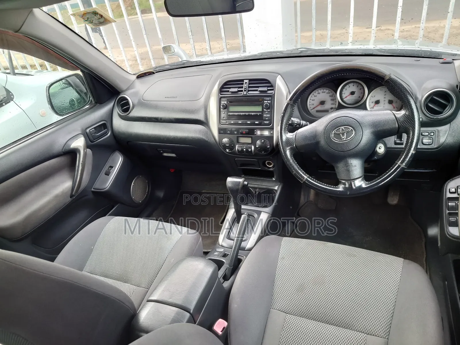 Toyota RAV4 1.8 2005 Silver