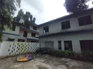 10bdrm House in Kimala for sale