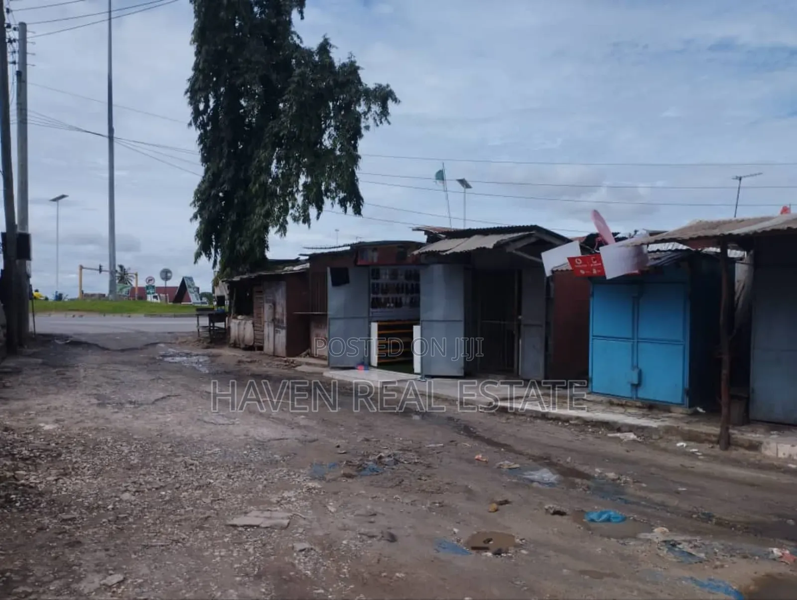 10bdrm House in Kimala for sale