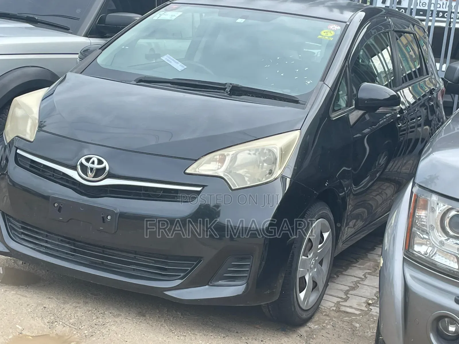 Toyota Ractis 1.5 AWD 2012 Black