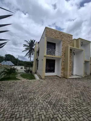 5bdrm Apartment in Salasala, Mbezi Beach for rent