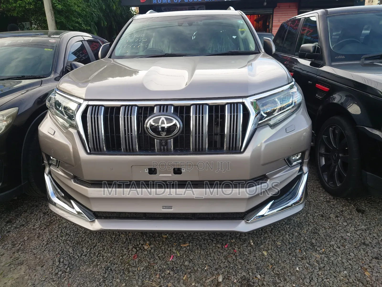 Toyota Land Cruiser Prado 2022 Gray