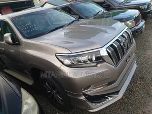 Toyota Land Cruiser Prado 2022 Gray