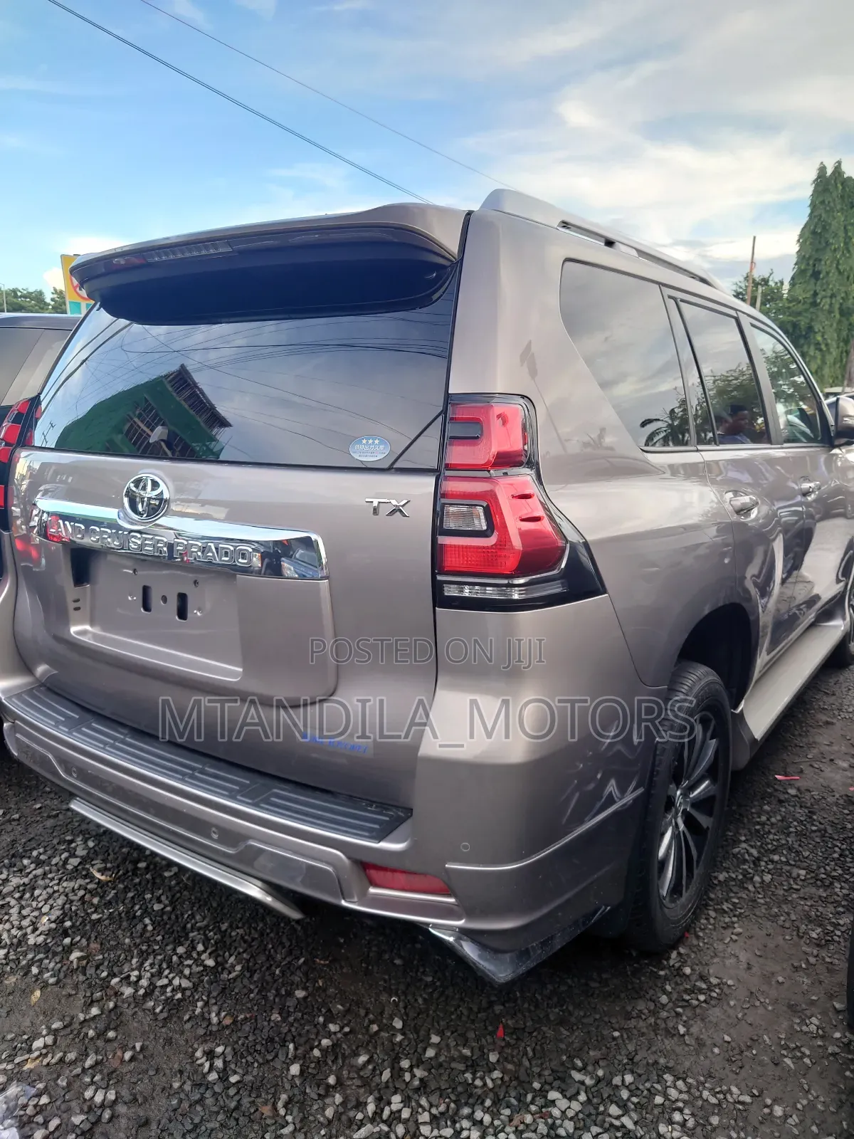 Toyota Land Cruiser Prado 2022 Gray