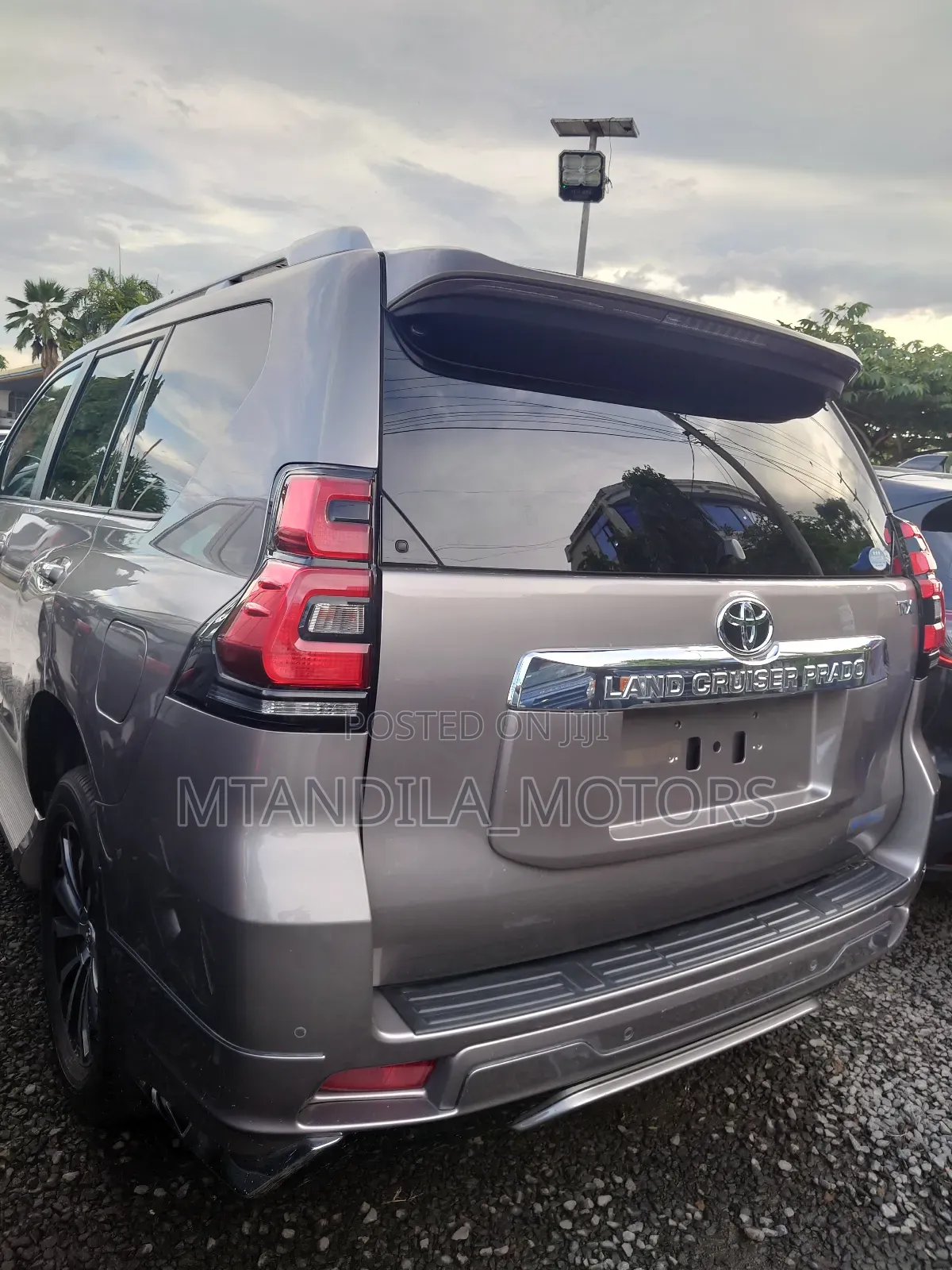 Toyota Land Cruiser Prado 2022 Gray