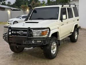 Toyota Land Cruiser Prado 3.0 190hp 2018 Beige