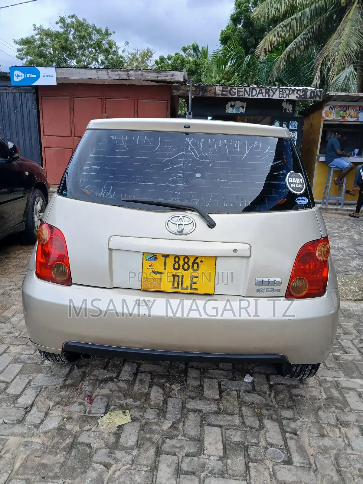 Toyota IST 2003 Gold