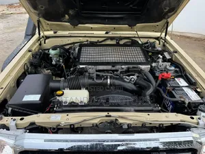 Toyota Land Cruiser Prado 3.0 D-4D (190 Hp) 7 seats 2015 Beige