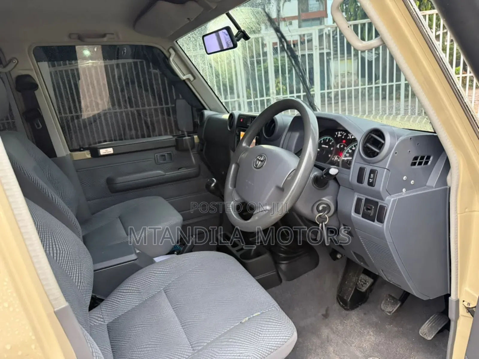 Toyota Land Cruiser Prado 3.0 D-4D (190 Hp) 7 seats 2015 Beige