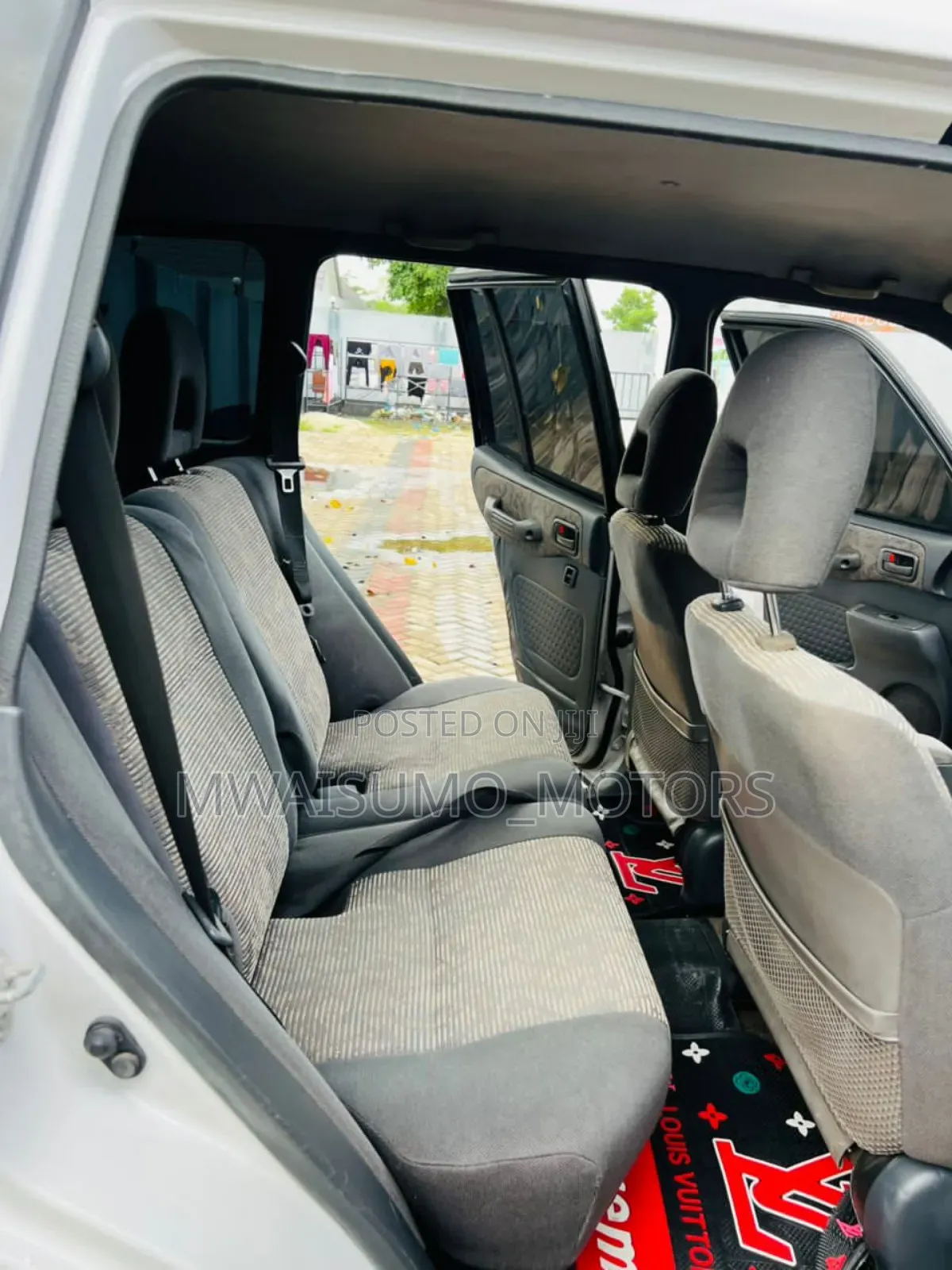 Toyota RAV4 1999 Pearl