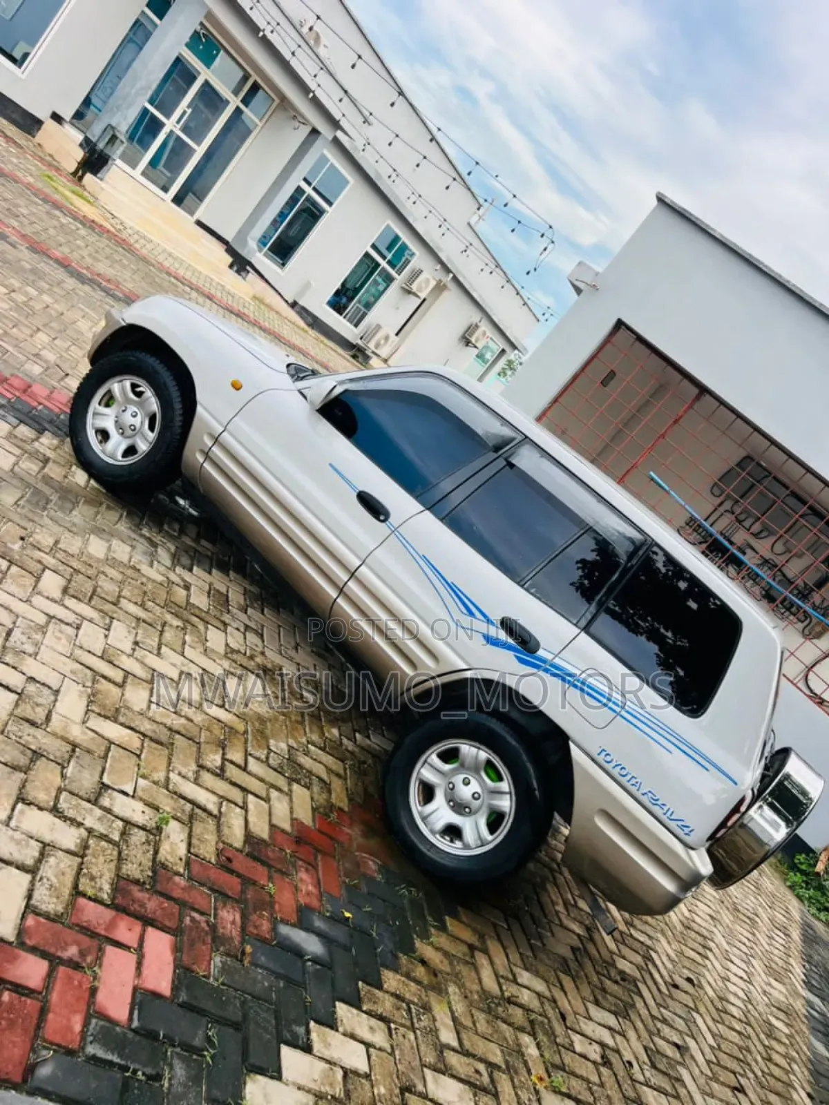 Toyota RAV4 1999 Pearl