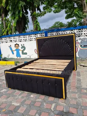 Bedsofa 5x6 Mpya Ipo Mwenge