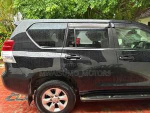 Toyota Land Cruiser Prado 2014 Black