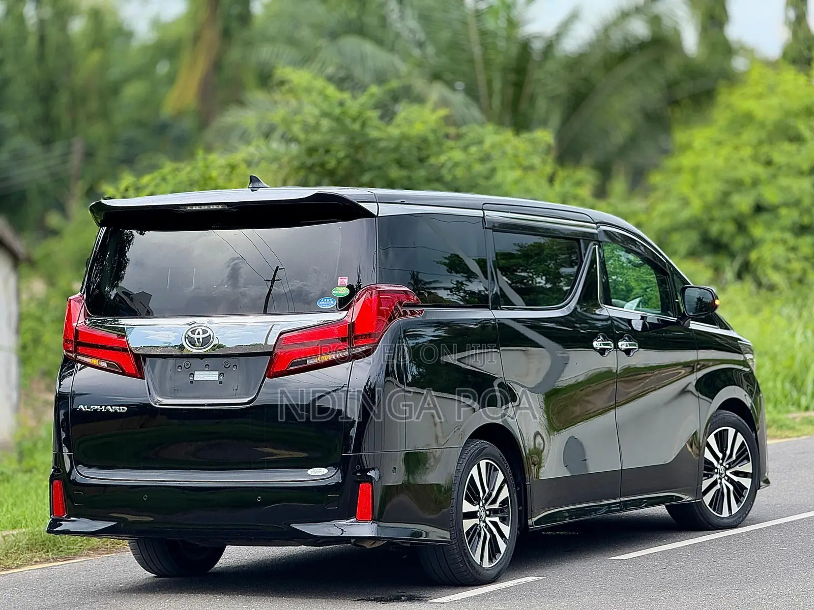 Toyota Alphard 2.5 Petrol FWD 2019 Black