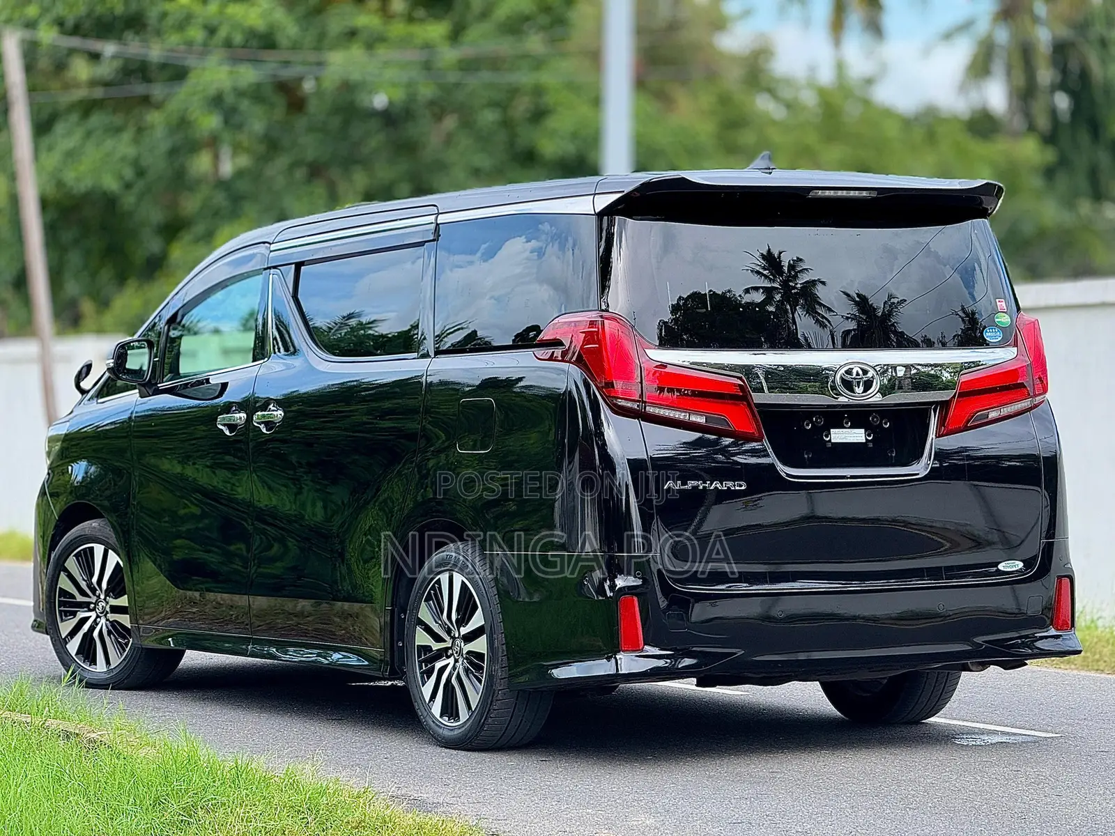 Toyota Alphard 2.5 Petrol FWD 2019 Black