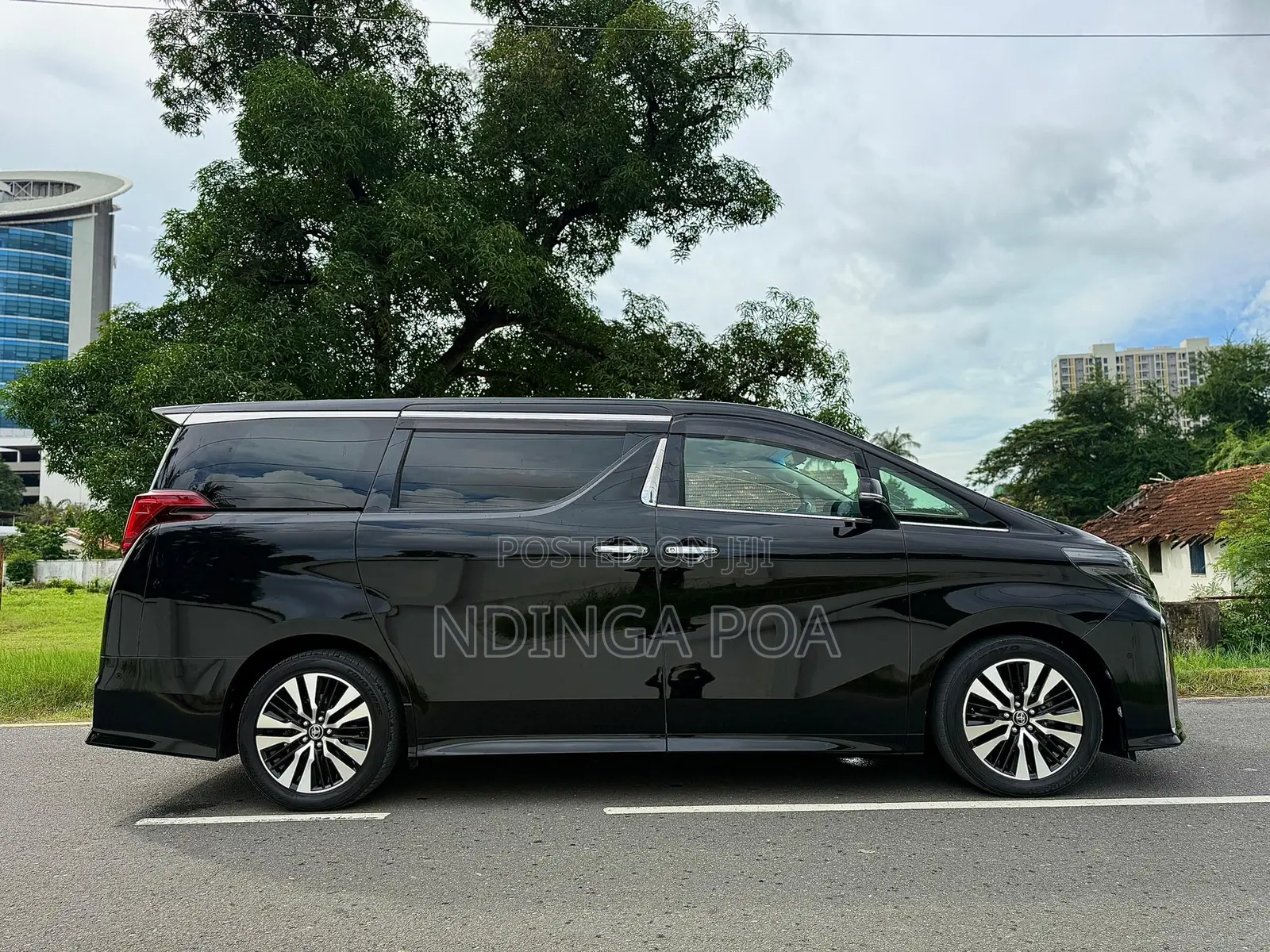 Toyota Alphard 2.5 Petrol FWD 2019 Black