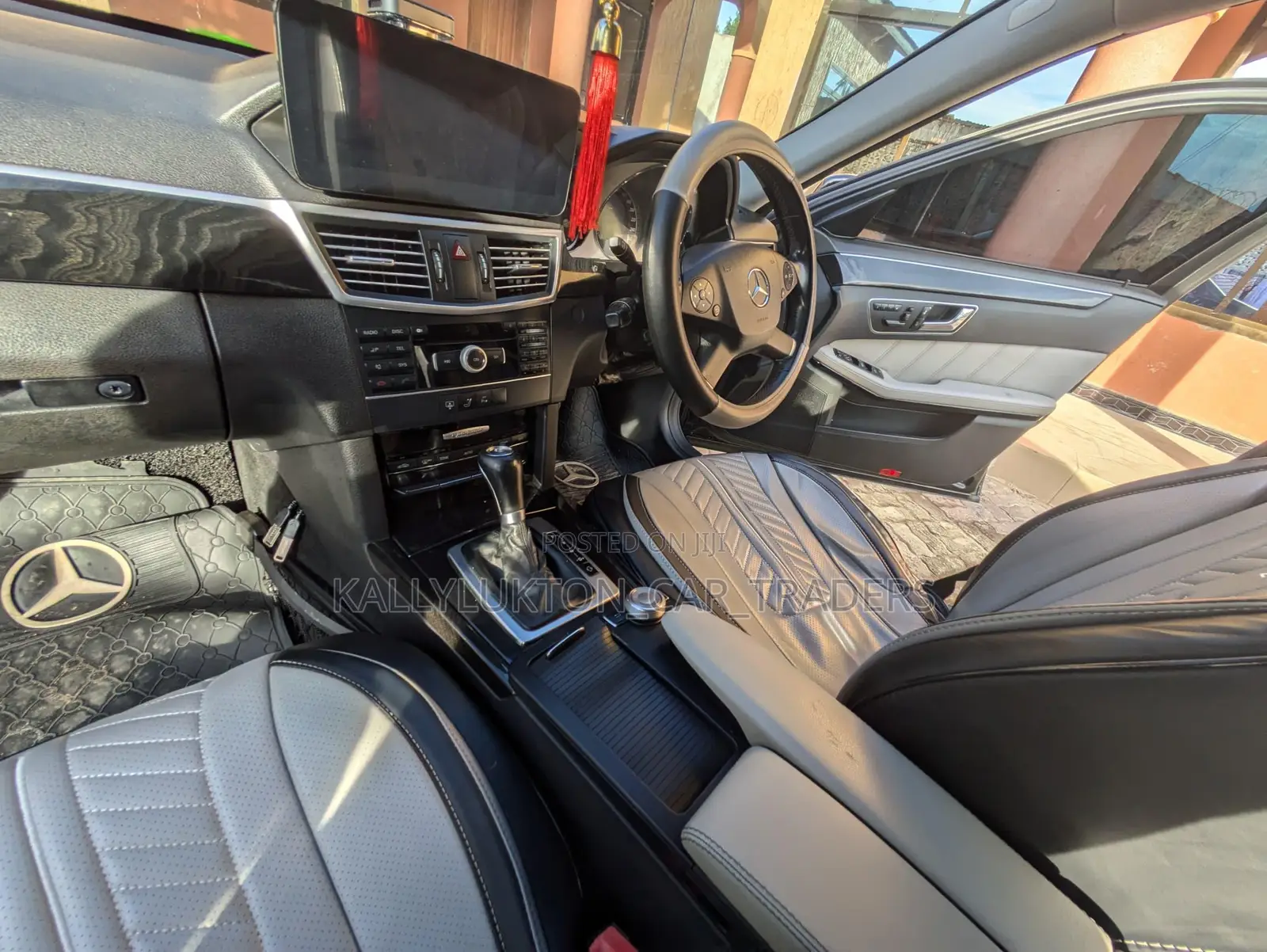 Mercedes-Benz C-Class 2011 Black