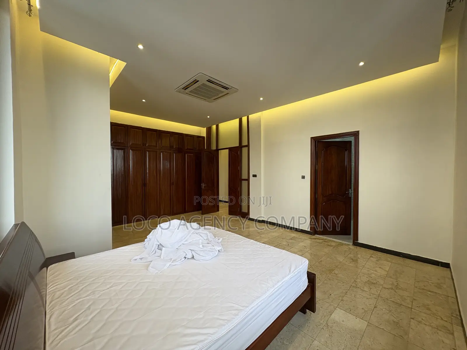 Furnished 3bdrm Penthouse in Trusted Real Estate, Mikocheni for rent