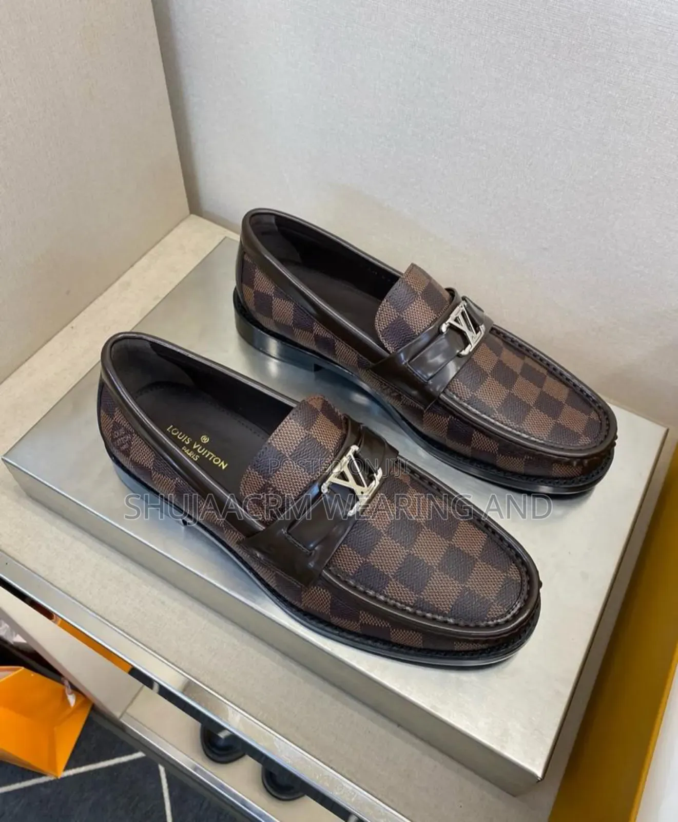 Simple Moccains Leather Shoes/Viatu Vya Ngozi /Lv Brand