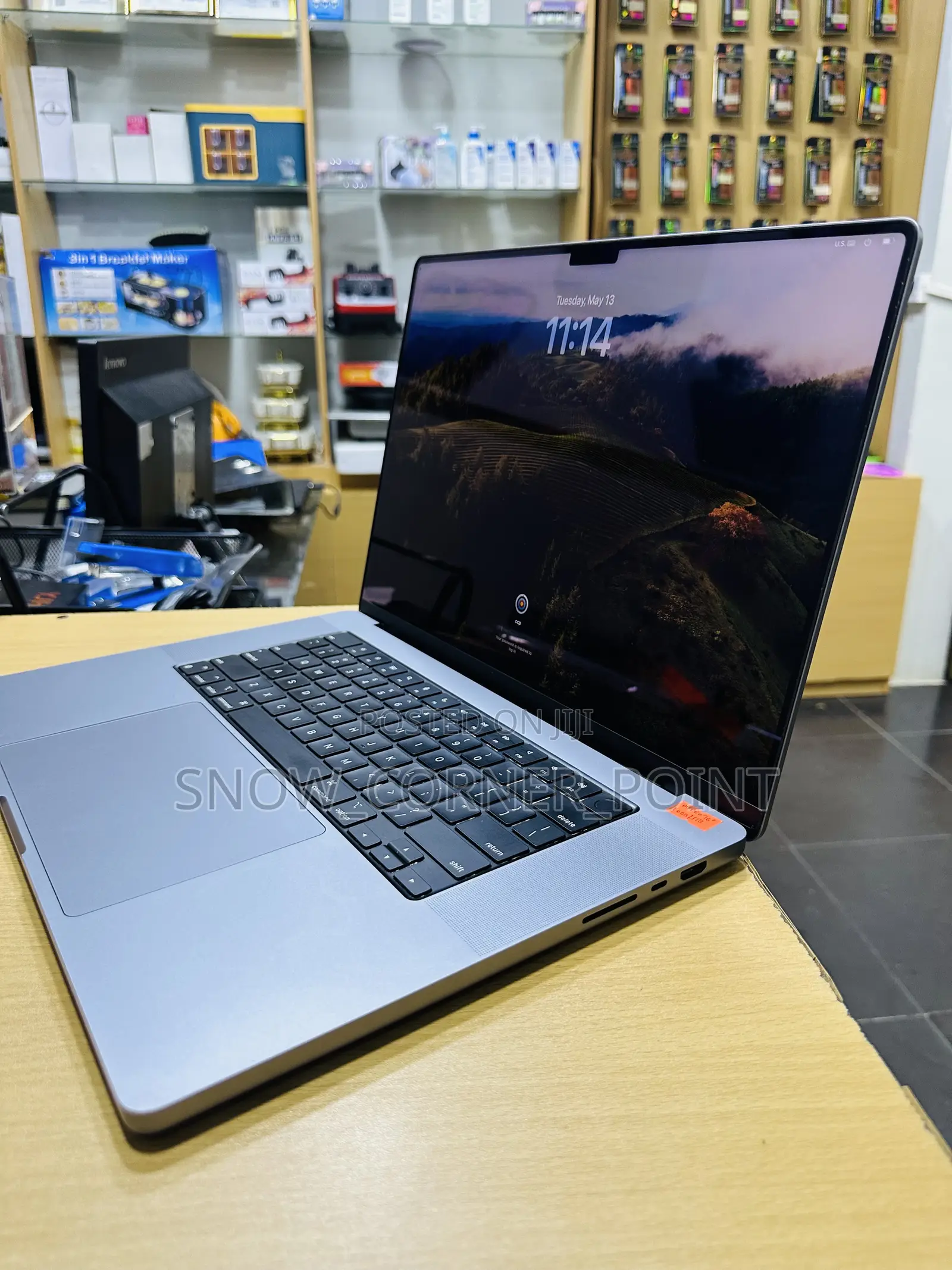 Laptop Apple MacBook Pro 2021 M1 32GB Apple M1 Pro SSD 1T