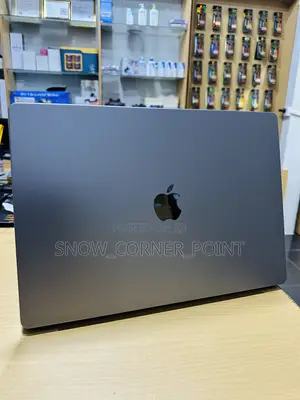 Laptop Apple MacBook Pro 2021 M1 32GB Apple M1 Pro SSD 1T