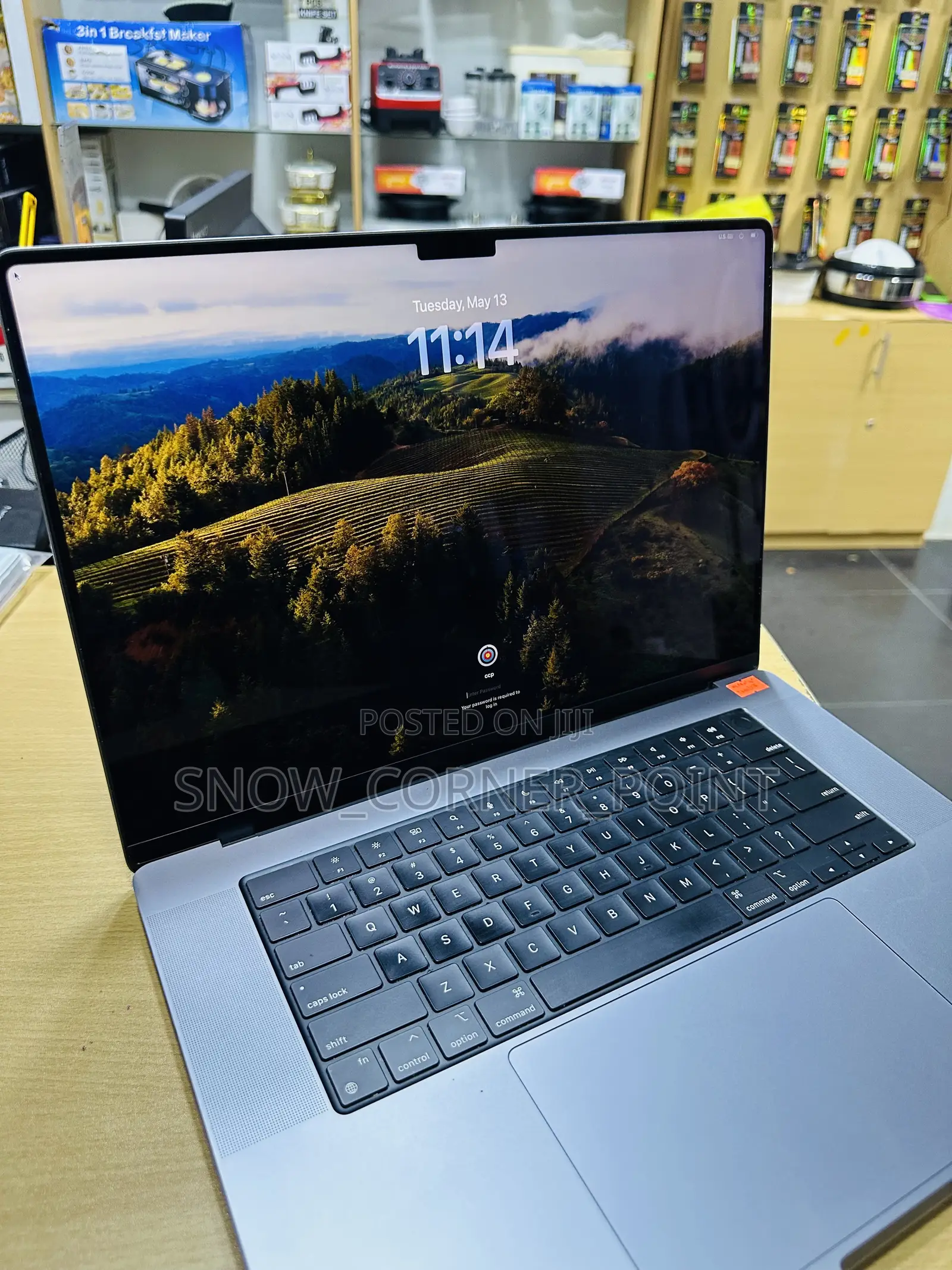 Laptop Apple MacBook Pro 2021 M1 32GB Apple M1 Pro SSD 1T